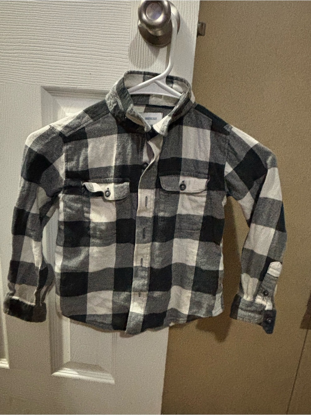 Old Navy Black and White Plaid Button-Down Shirt